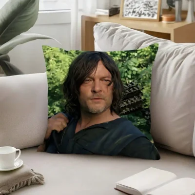 The Walking Dead Hell On Earth Throw Pillow