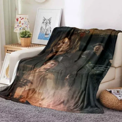 The Walking Dead Zombie Rise Blanket